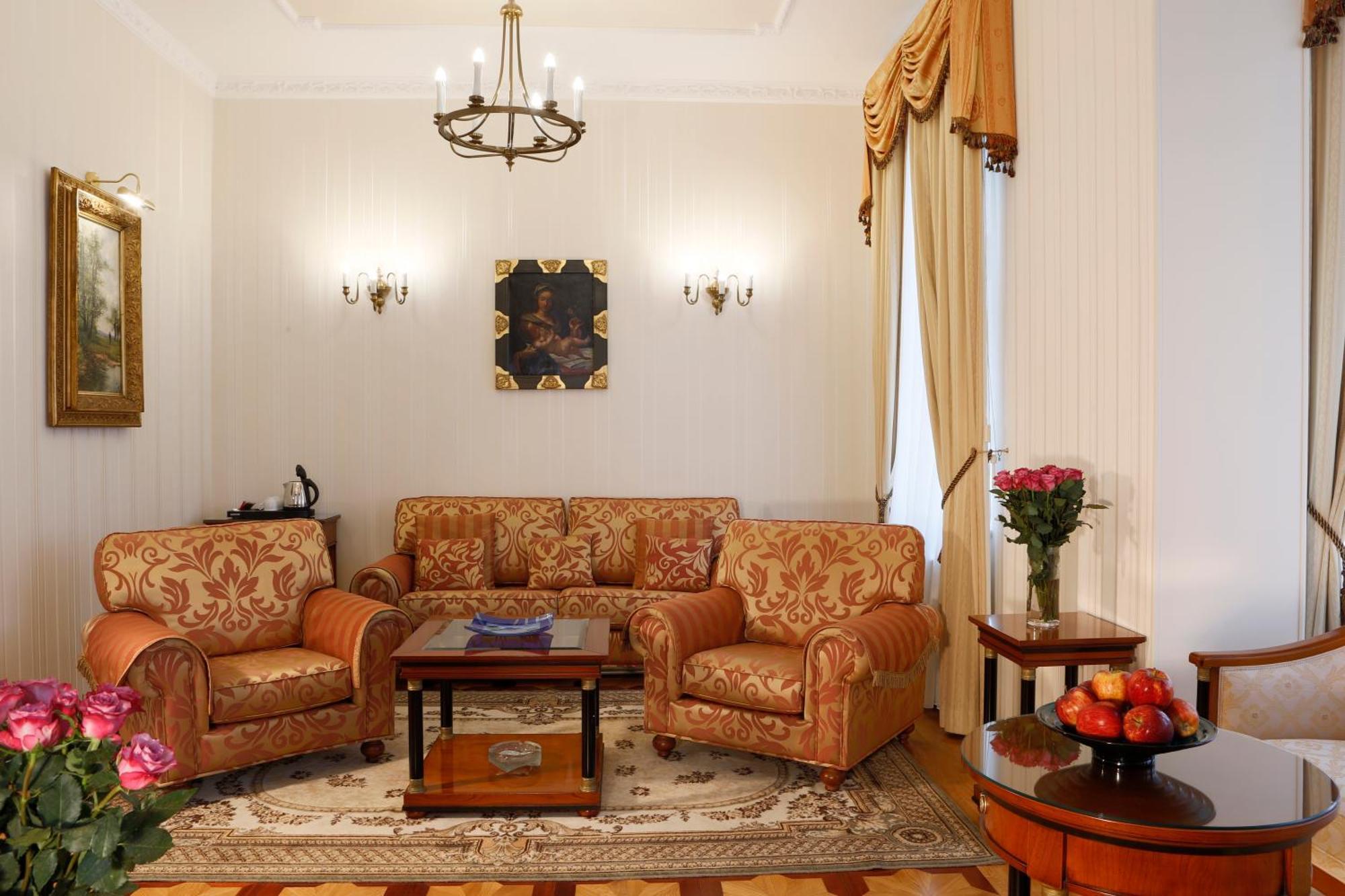 Hotel Vila Livia Karlovy Vary Exterior photo