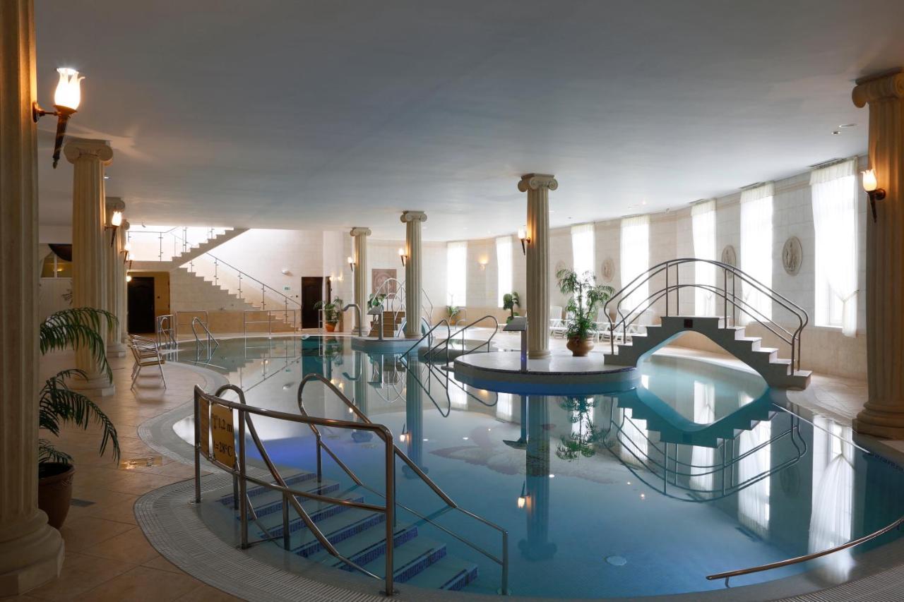 Hotel Vila Livia Karlovy Vary Exterior photo